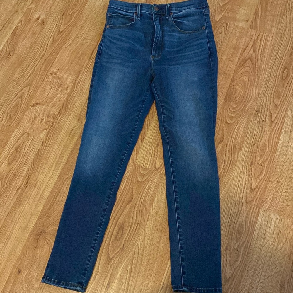 Abercrombie & fitch jeans! Barely worn. Ultra high rise super skinny! Size 6s